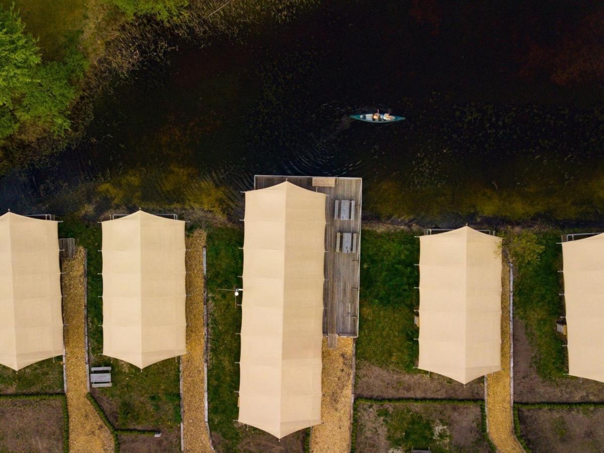 Combined Tents With Kitchen And Bathroom Located Near A Pond Bant Экстерьер фото