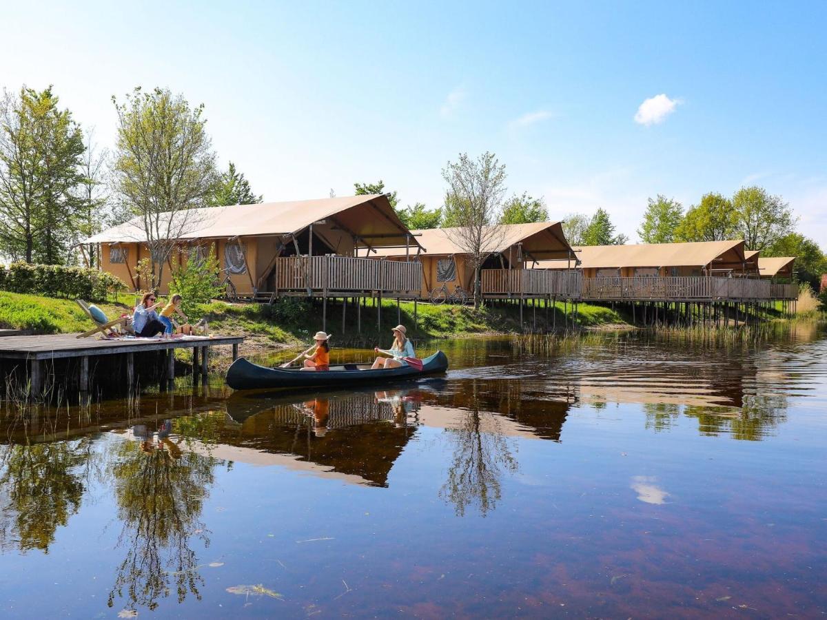 Combined Tents With Kitchen And Bathroom Located Near A Pond Bant Экстерьер фото