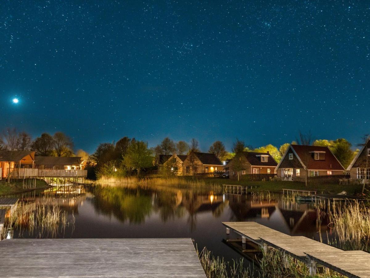 Combined Tents With Kitchen And Bathroom Located Near A Pond Bant Экстерьер фото